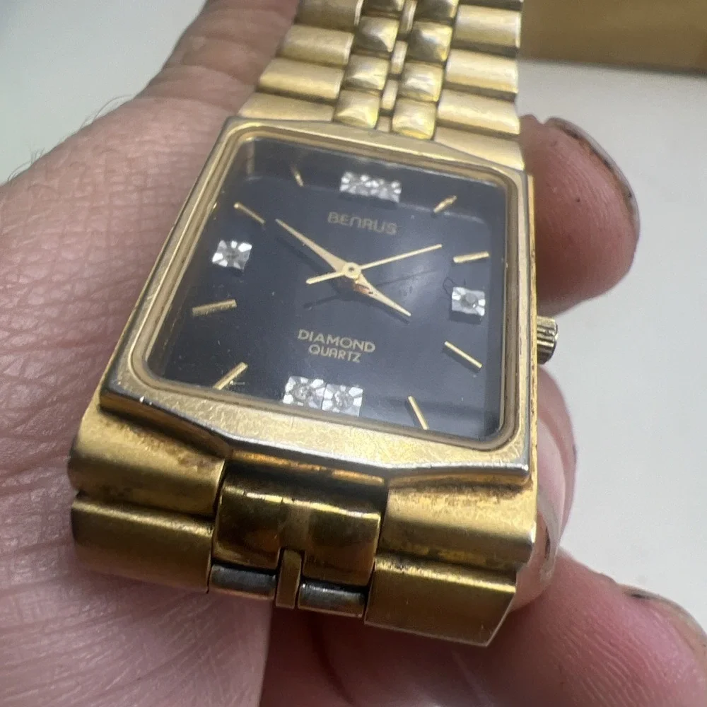 Vintage Benrus Watch Diamond Quartz Needs Battery As Is